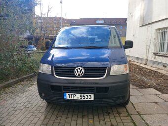 Volkswagen T5 minibus - 2