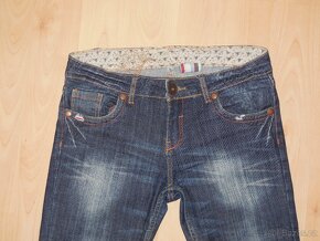 Tmavě modré 3/4 jeansy - 2