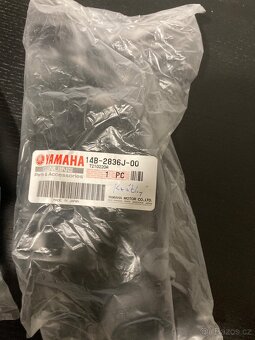 Yamaha r1 2012 držák regulátoru dobíjení - 2