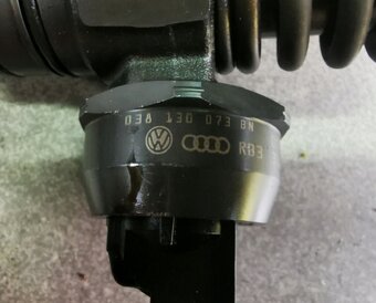 Vstřikovače 038130073BN – 1.9Tdi Bosch – plně funkční - 2