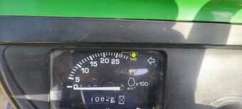 John Deere 4110 4x4 - 2