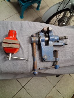 Male manipulacni sveraky pro drobnou praci - 2