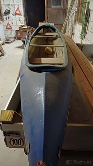 Laminátová kanoe + 2 pádla - 2