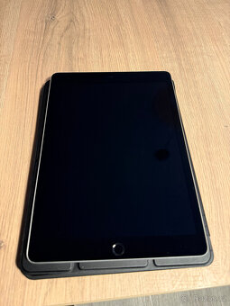 iPad (9th Generation) Wifi stříbrný - 2