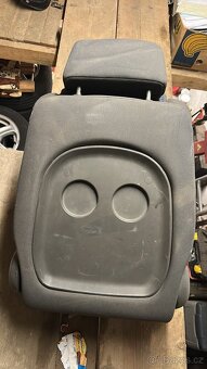 Zadní sedačky SAG za odvoz - 2