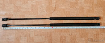 plynová vzpěra kufru - Ford Focus mk2 combi - 2