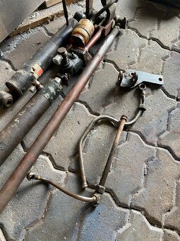 Servo posilovač řízení Zetor - 2