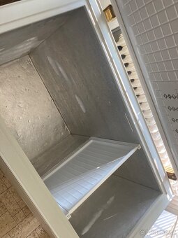 Mraznička Indesit 290 l - 2