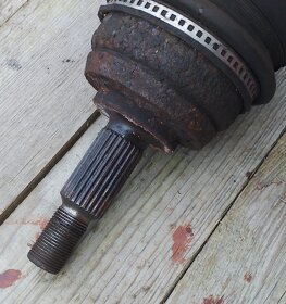 Levá přední poloosa Dacia Duster - 2