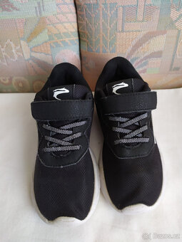 DĚTSKÉ ČERNÉ BOTASKY VICTORY VEL.31 - 2