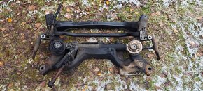 Nápravnice / řízení Mercedes E320 - 2