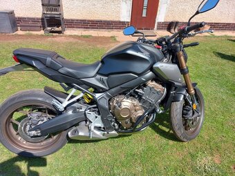 Honda cb 650 r - 2