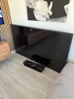 LG 75 “ - 190 cm s držákem na zeď - 2