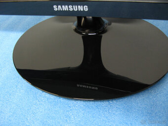 Herní FULL HD LED Monitor Samsung S24D300H 2ms 1920x1080px - 2