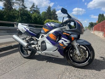 Honda cbr 900 rr Fireblade sc33 - 2