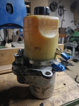 Čerpadlo servo řízení - 2