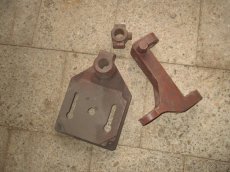 Neopracované litinové díly na velkou vrtačku - 2