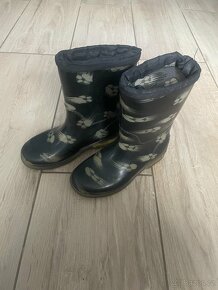dětské boty ve vel. 30 a 31 - 2