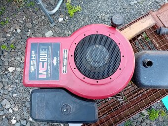 Motor Briggs a Stratton - 2