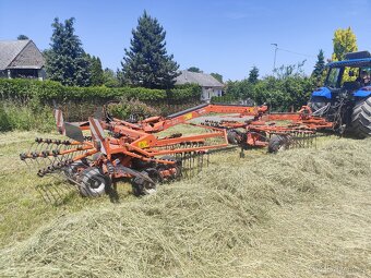 Shrnovač píce Claas KUHN GA 6632 Masterdrive - 2