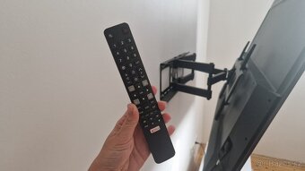 TCL 65C815, QLED, 100Hz, Android TV + držák, top stav - 2