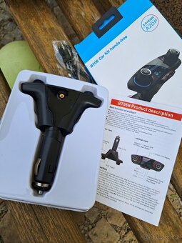 FM modulátor - transmitter do auta s bluetooth USB - 2