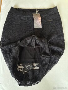 Černá krajková částečně podšitá sukně Vabacci - 2