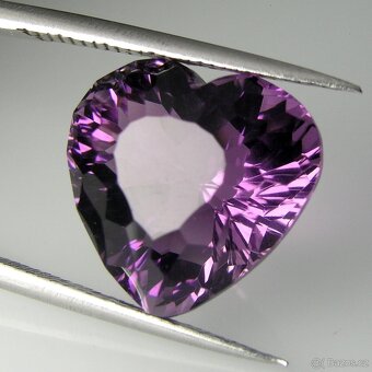 Ametyst- srdce, concave-modif. bril. - 12,31 ct. - 2