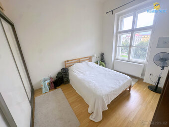 Pronájem bytu 2+1 50m2 balkon Štefánikova Praha Smíchov - 2