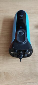 Braun S3 holící strojek - 2
