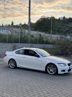 BMW E92 320d 2011 - 2