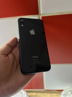 iPhone XR 64GB - 2
