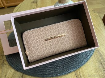 Michael Kors peněženka - 2
