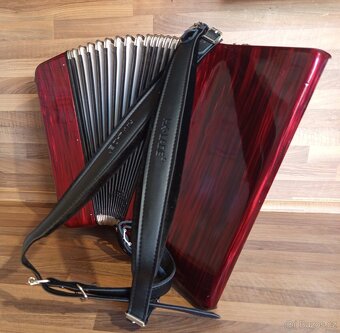 Akordeon (harmonika, heligonka) Weltmeister - 2