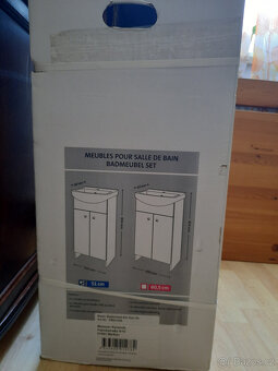 umyvadlo se skříňkou - 2