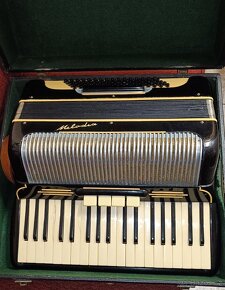 Akordeon melodica - 2