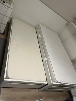 Drevena rozkladaci postel z borovice - 2