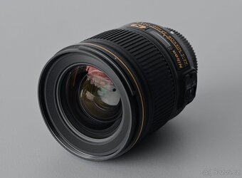 Nikon AF Nikkor 28mm f/1.8 G - 2