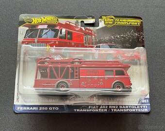 Hot wheels Ferrari team transport - 2