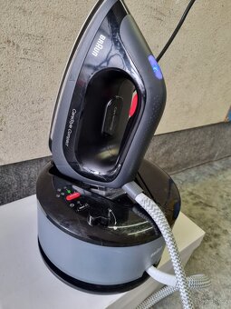 Žehlicí systém Parní generátor Braun IS 2058 BK - 2