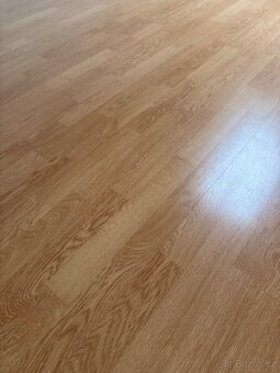 Prodam rozebranou plovouci podlahu 37m2 - 2