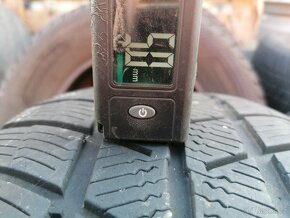 Zimní pneu 215/55/17 CONTI - 2