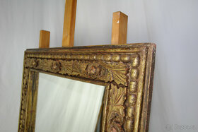 Zrcadlo v dřevěném rámu - 2