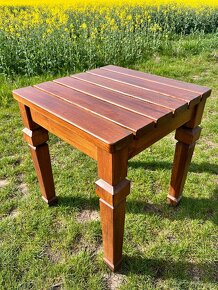 Dřevěný stůl z masivu - 2