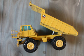 kovový model CAT 769C Off-Highway Truck 1:50 - 2