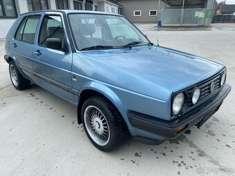 Volkswagen Golf benzín. - 2