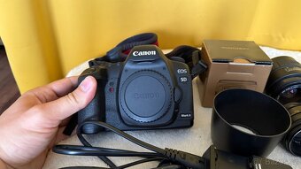 Canon EOS 5D MKII fullframe + redukce, objektivy, 4x baterie - 2