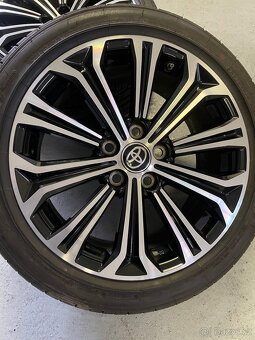 Orig Toyota Corolla r17 + 225/45/17 85-90% - 2