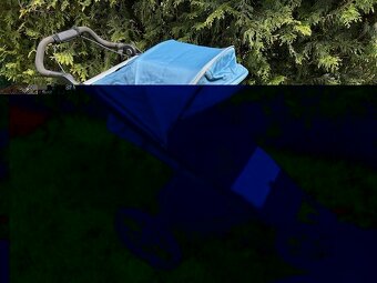 Prodám kočárek Thule Urban Glide 2 Majolica blue s korbou. - 2
