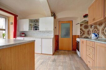 Prodej rodinné domy, 180 m2 - Hostinné - 2